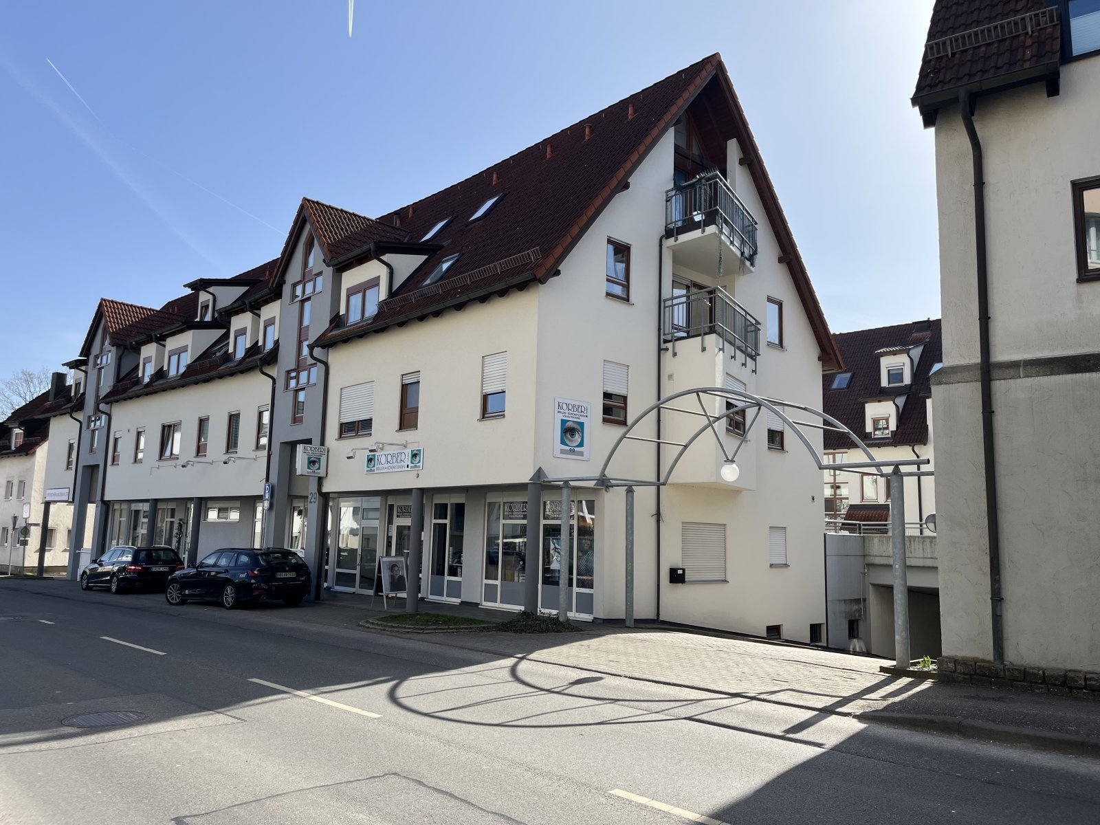Gärtringen: Zentrale 2,5 ZW mit Balkon und TG-Stellplatz