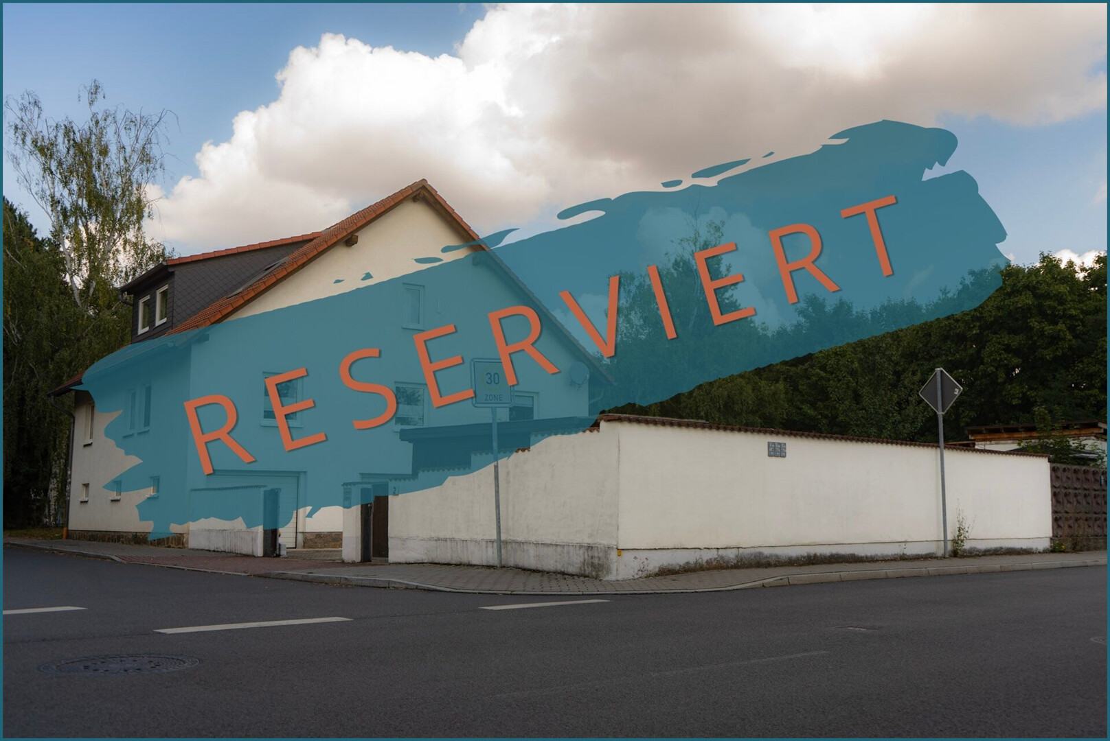 Ein Haus – viele Möglichkeiten: Zweifamilienhaus für Familie, Vermietung oder Arbeiten