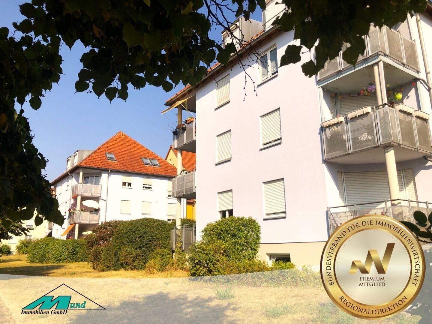 freie 3 ,5 - Zimmer DG Wohnung inkl. Balkon und Tiefgaragenstellplatz