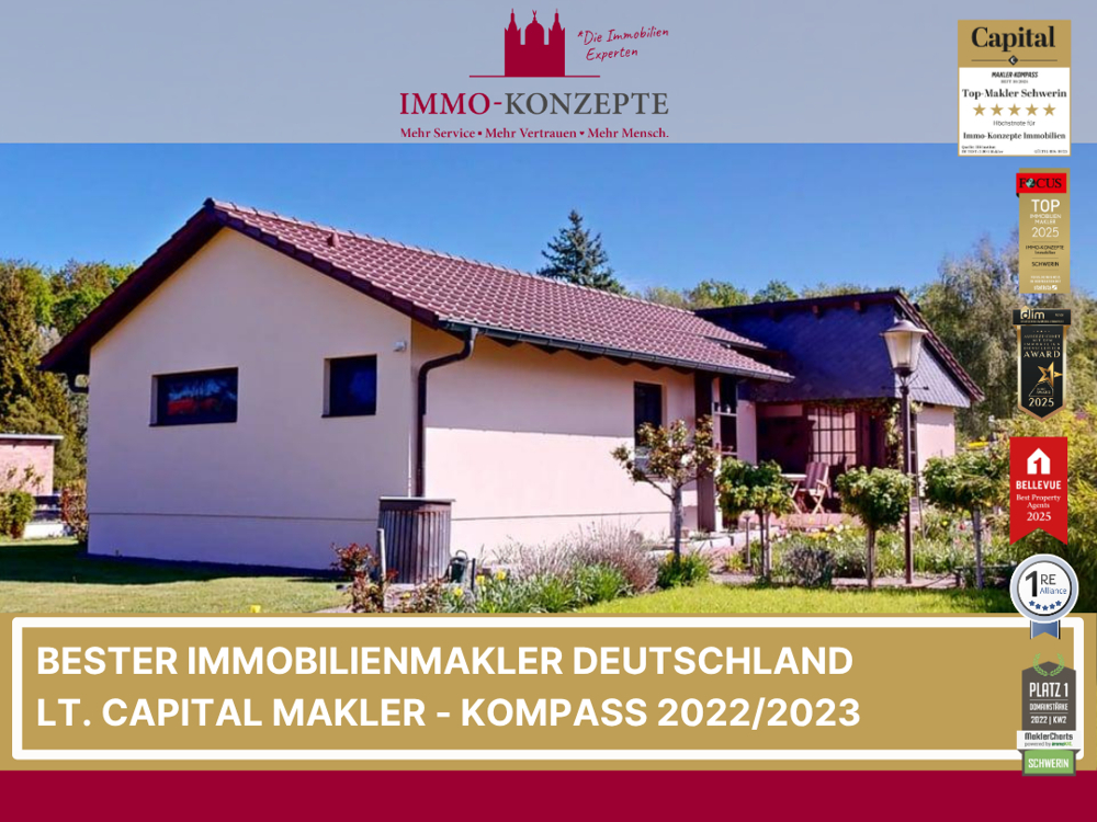 Moderner Bungalow + Gästehaus + Doppelgarage + Baugrundstück am Waldrand