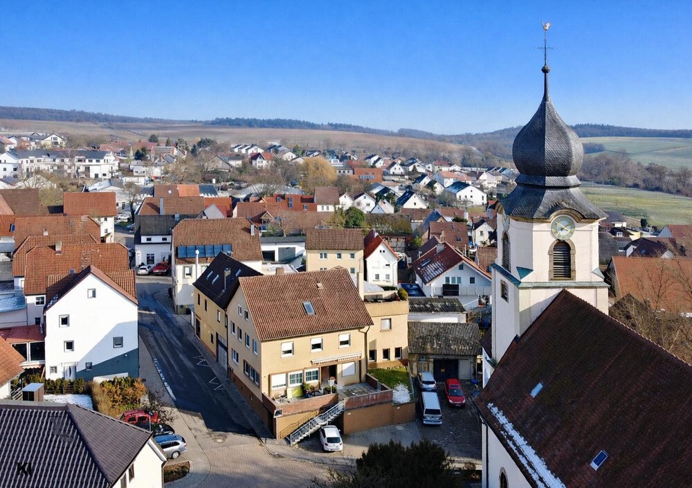 Kapitalanlage: MFH mit 5 Einheiten, Stellplätzen und Scheune in Bad Rappenau-Bonfeld!