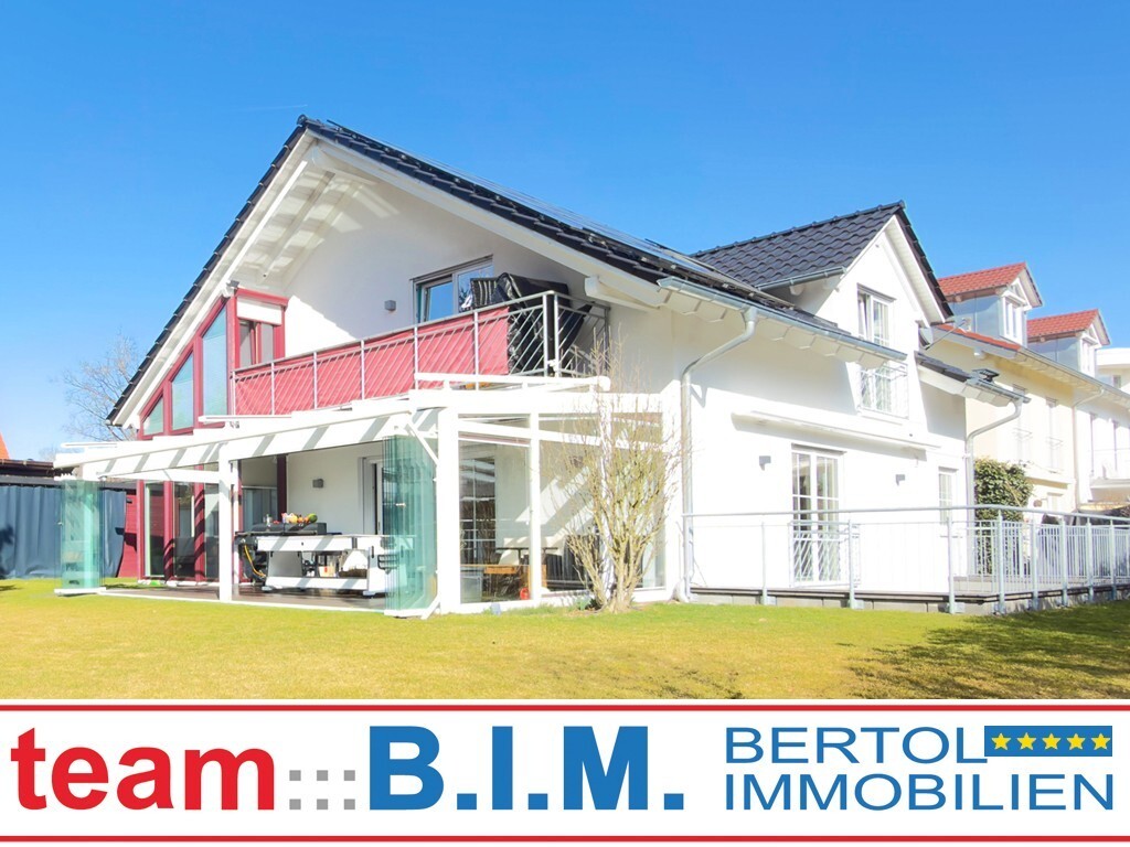 Hochklassiges Einfamilienhaus mit Pool und außergewöhnlich privatem Grundstück