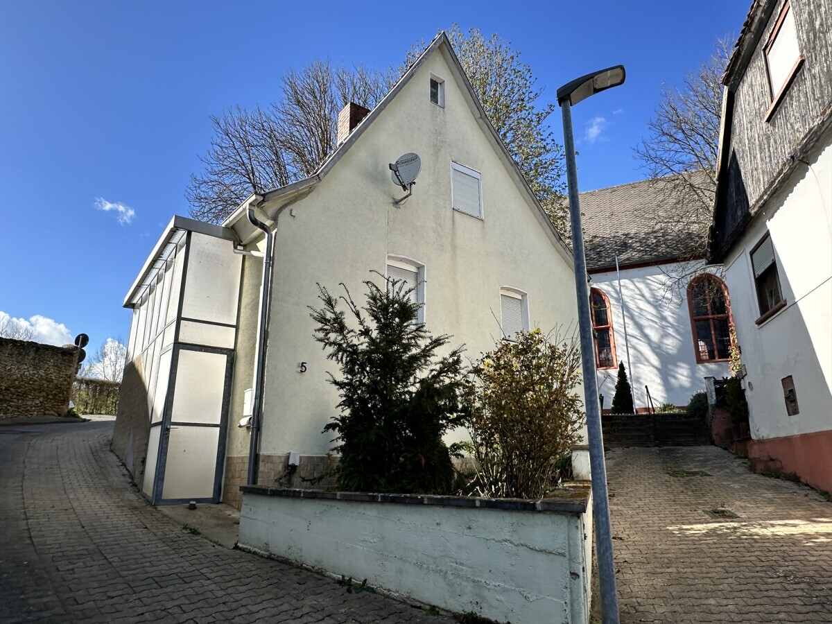 Kleines Einfamilienhaus für Handwerker