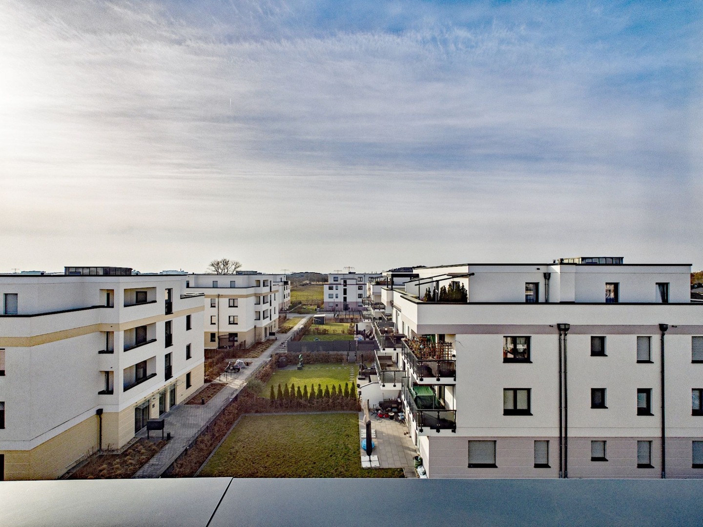 Modern wohnen über den Dächern von Schönefeld – 2-Zimmer-Eigentumswohnung mit großer Dachterrasse