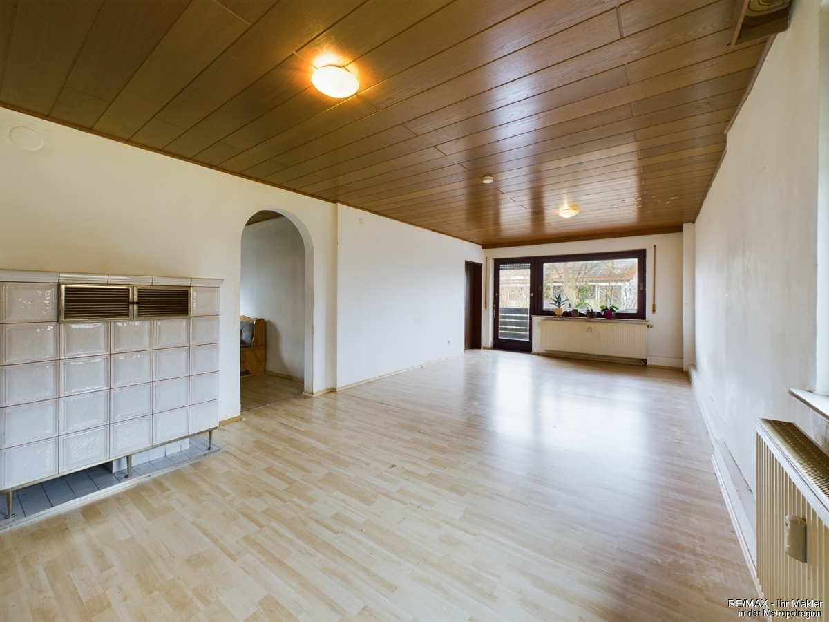 Platz für Generationen: Vermietetes Zweifamilienhaus in guter Lage