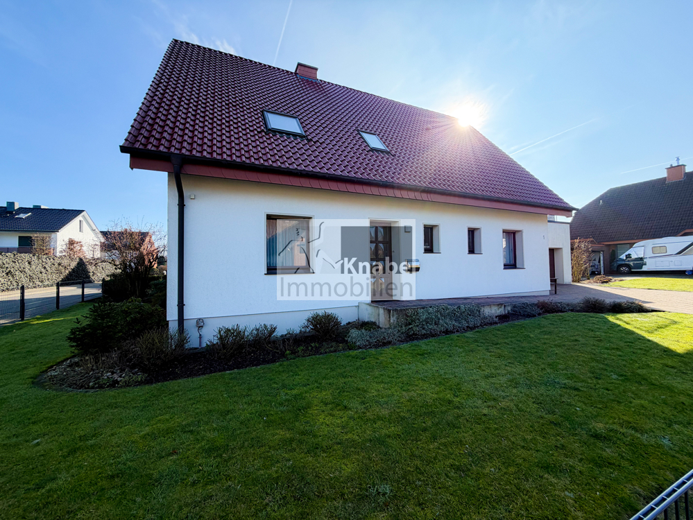 Viel Platz für Ihre Familie – energetisch saniertes Zuhause in bester Lage