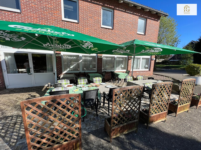 Beliebtes attraktives Restaurant im Stadtkern von Hemmoor mit Kegelbahn, großen Saal mit ca. 300 Sitzplätzen,Bühne, Gäste Zimmer, Außenterrasse