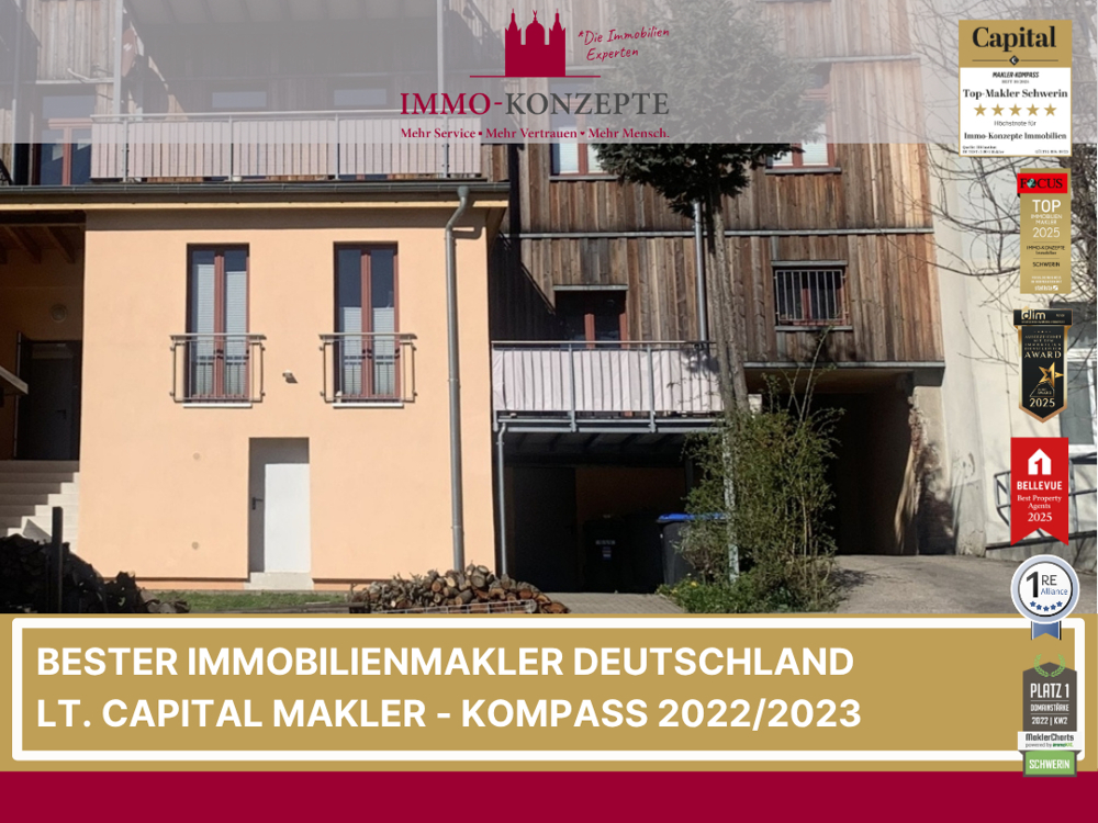 3,7% Rendite: Stilvoll wohnen im sanierten Altbau: 2-Zimmer-Wohnung mit Balkon + Stellplatz