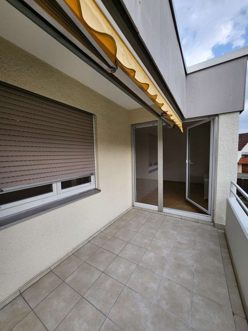 Gepflegte 4,5-Zimmer-Wohnung mit Balkon in ruhigem Mehrfamilienhaus – Reutlingen