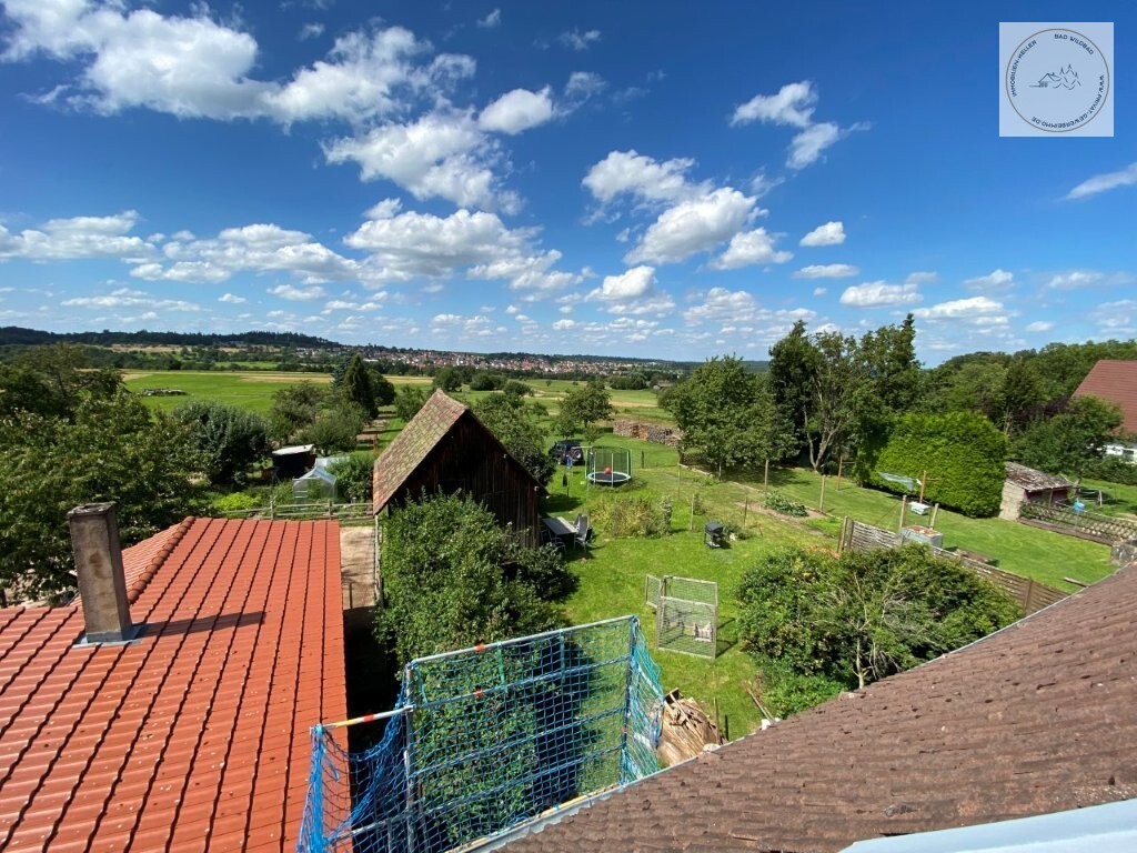 1 Familienhaus mit Potenzial und sehr großem Garten