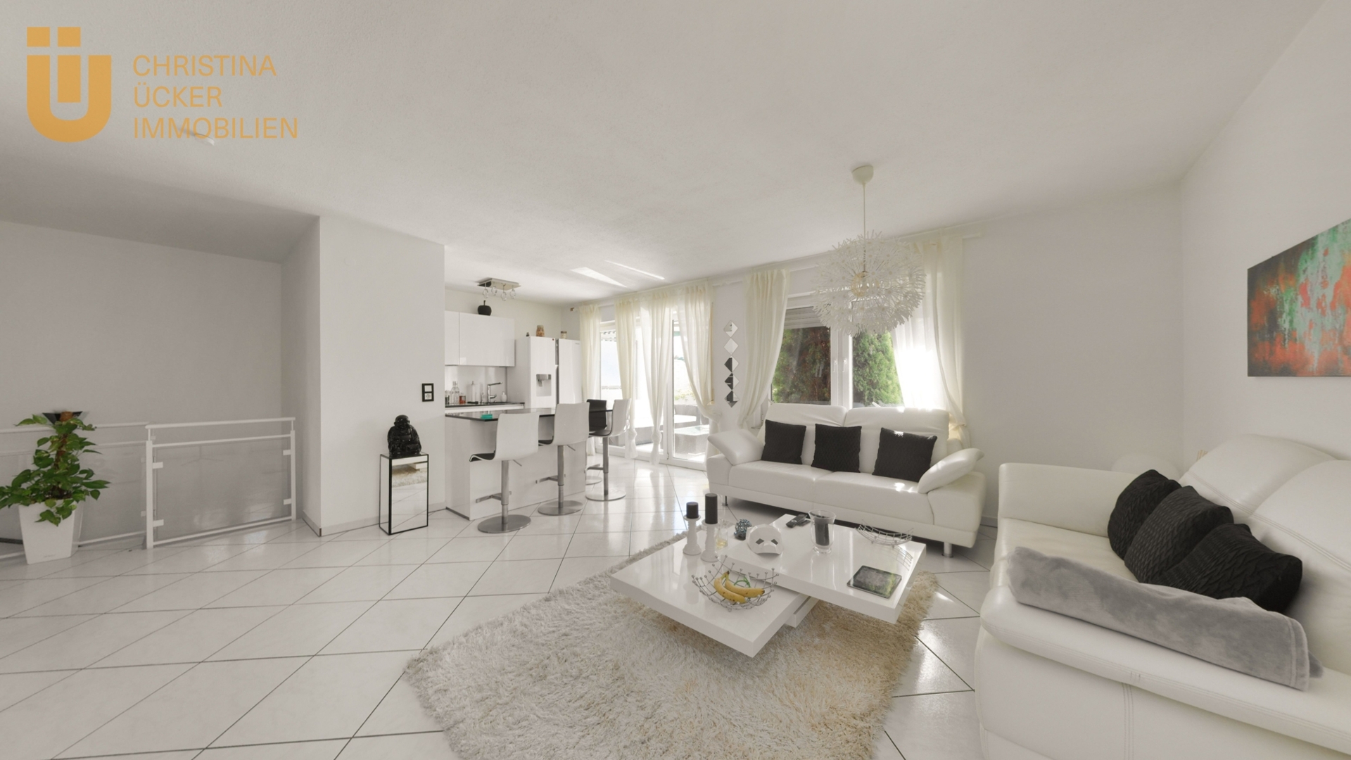 Wohnen auf zwei Ebenen: Helle Maisonettewohnung mit Garten & Garage in Nieder-Roden