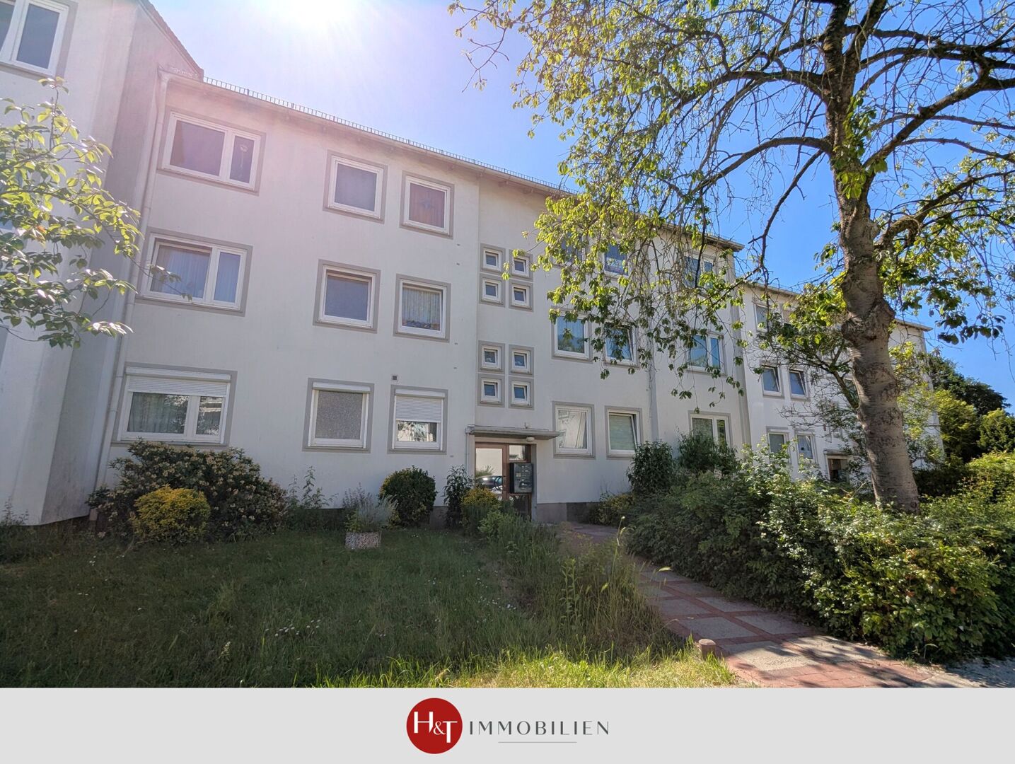 Mit Garage in Huchting: Helle 3-Zimmer-Wohnung
