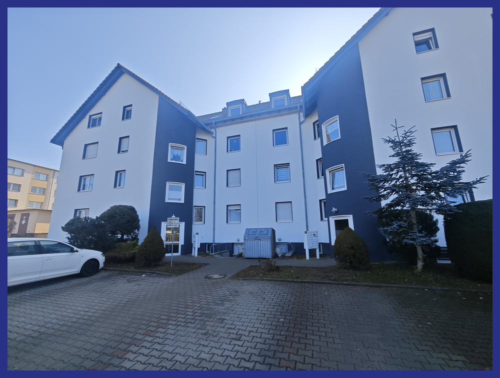 Renovierte 2-Raum-Wohnung mit Balkon und opt. Stellplatz