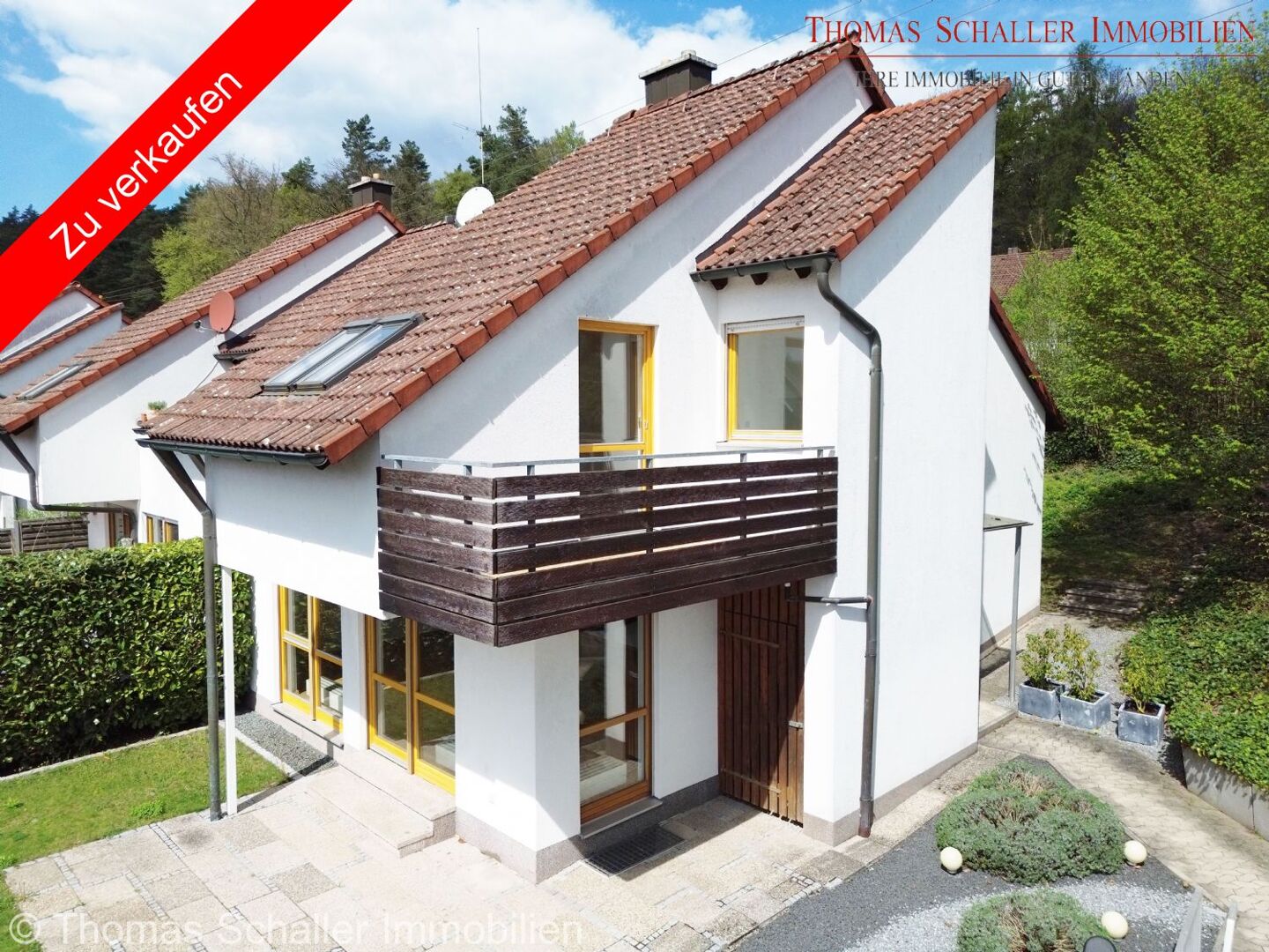 Sofort verfügbare Doppelhaushälfte mit Garten in ruhiger Wohnlage von Nürnberg-Brunn