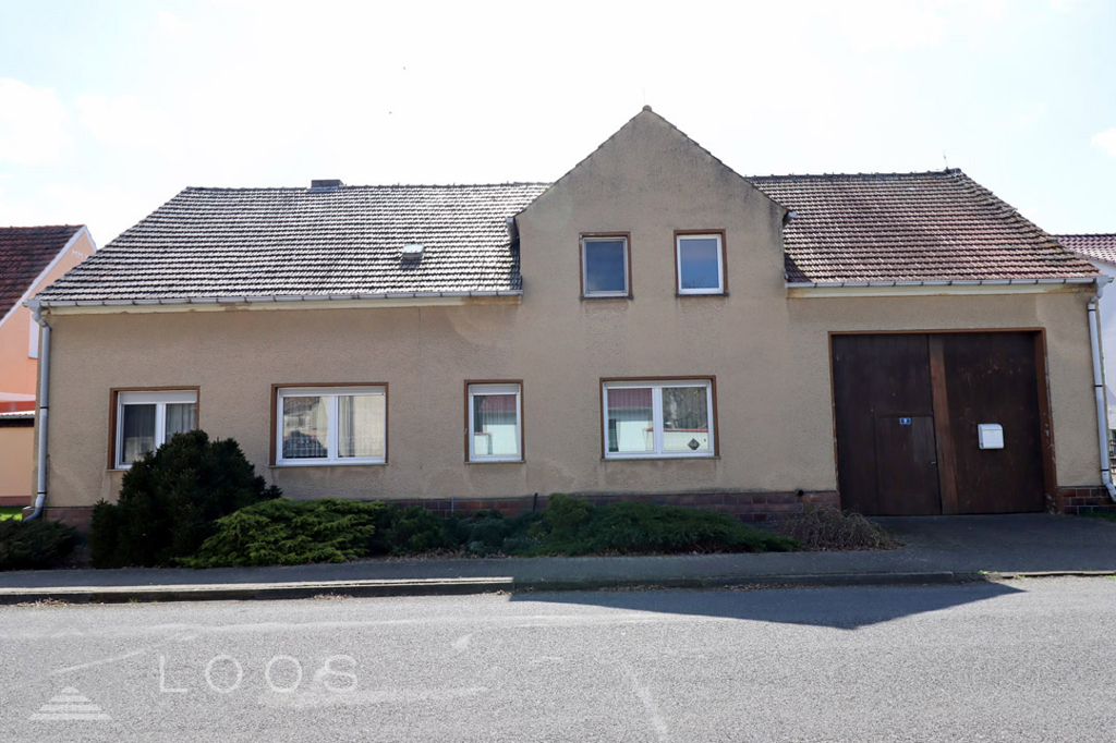 Mehr Raum, als man plant – ein 4-Seitenhof mit 1.117 m² zum Gestalten