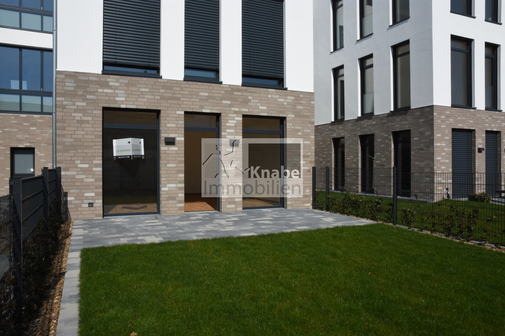 Neubau-Highlight mit Südterrasse, Gartenstück & eigenem Eingang!