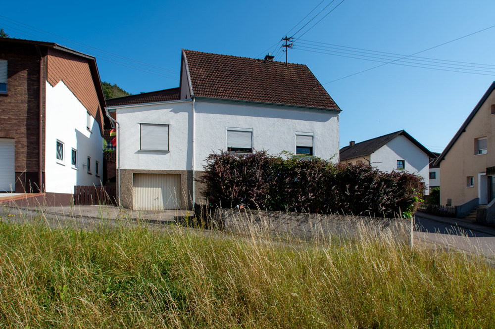 Freistehendes Ein- bis Zweifamilienhaus als Kapitalanlage oder Eigenheim