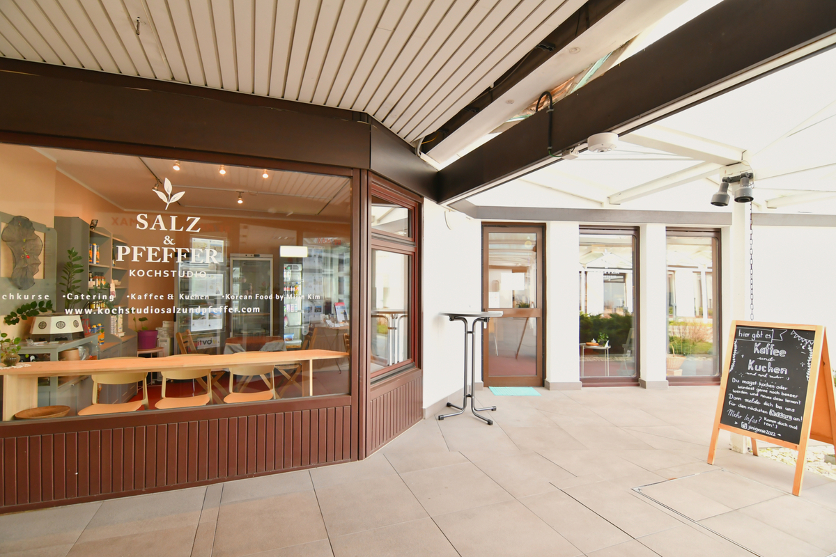 Café oder Bistro in zentraler, ruhiger Lage