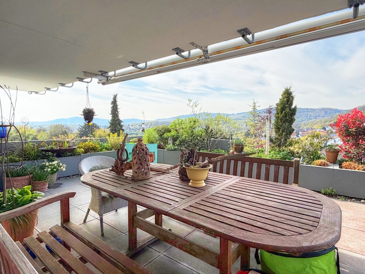 Terrassenwohnung mit Fernblick