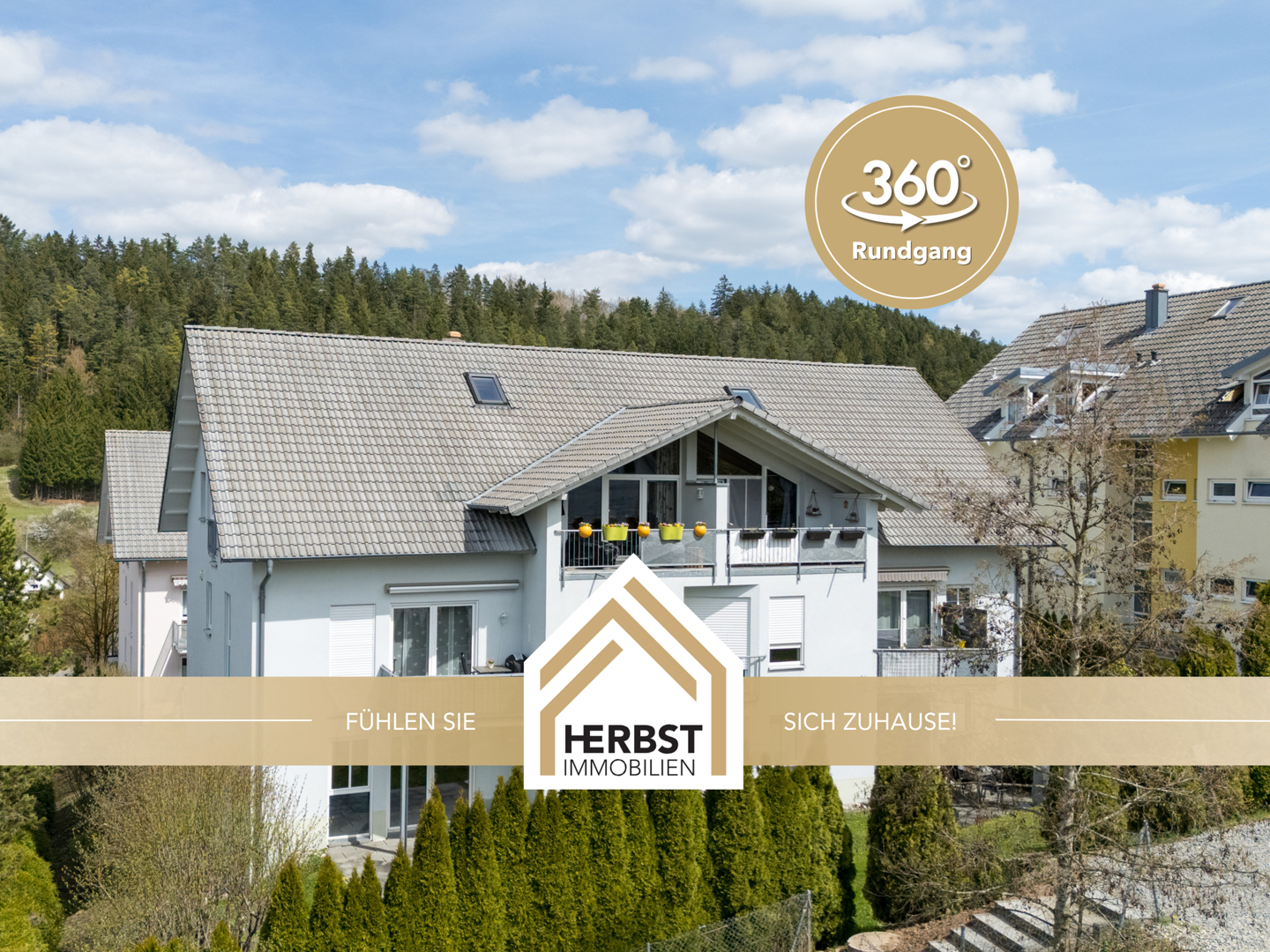 Ein Zuhause auf zwei Ebenen:
4,5-Zimmer-Galeriewohnung mit Balkon in gepflegter Wohnanlage