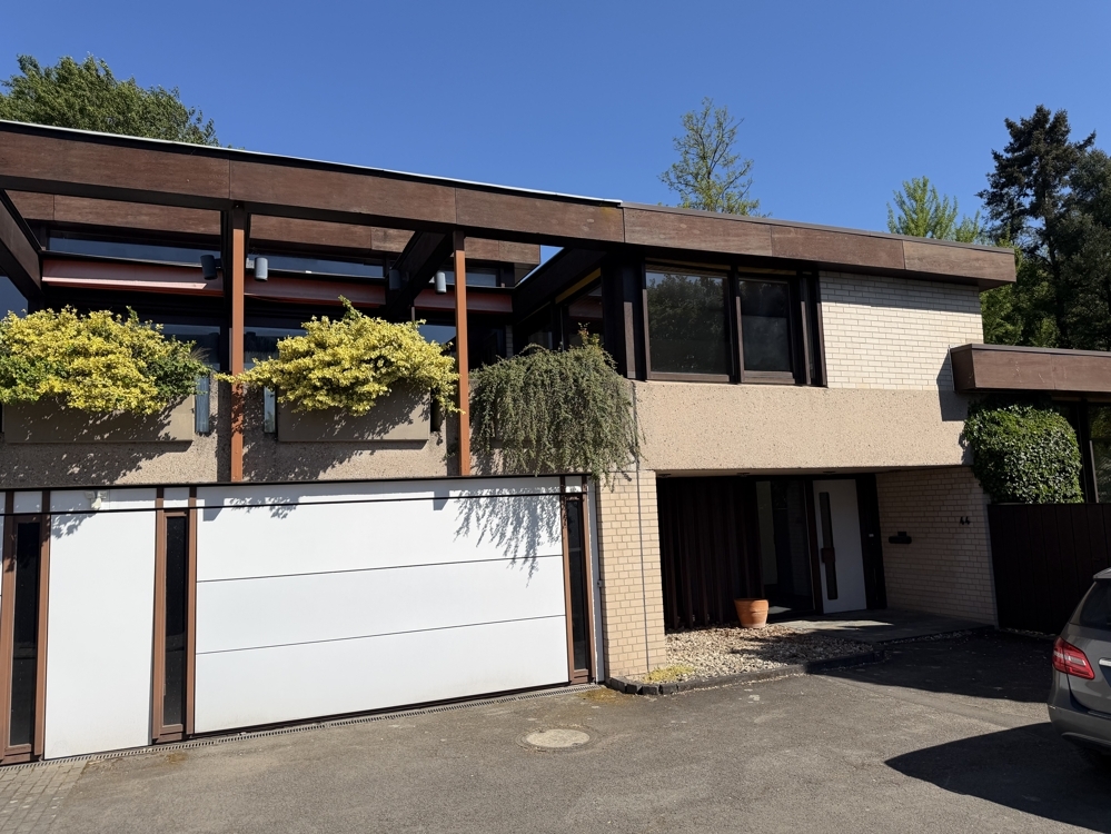 Dillingen/Saar: Architektenhaus (182 m²) mit Garten und Garage, in beliebter Toplage am Fischerberg