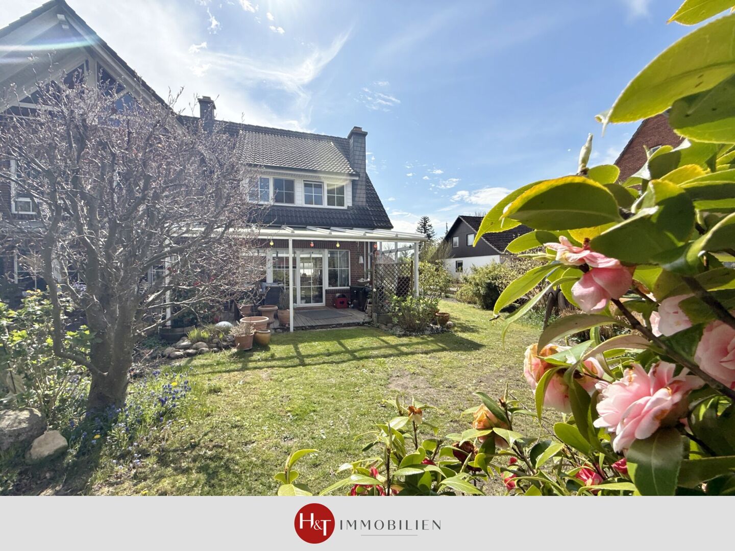 Familienparadies: Reihenendhaus mit Terrasse & Garten