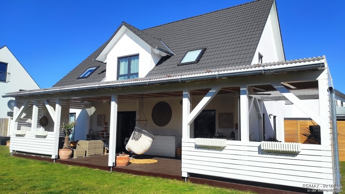 Exklusives Wohnambiente | Großzügiges Zuhause mit Pool und Wohlfühlfaktor