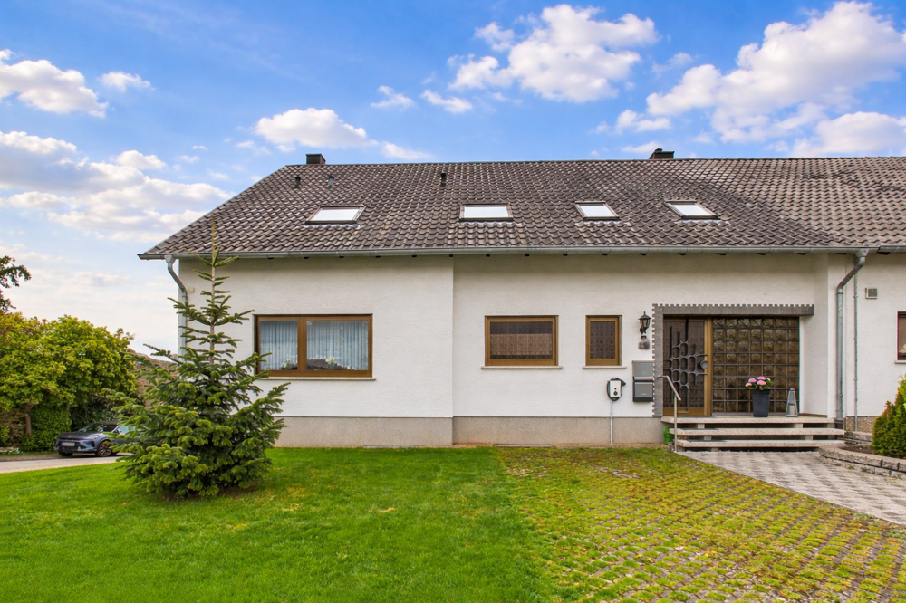 Generationenhaus mit Einliegerwohnung und viel Raum