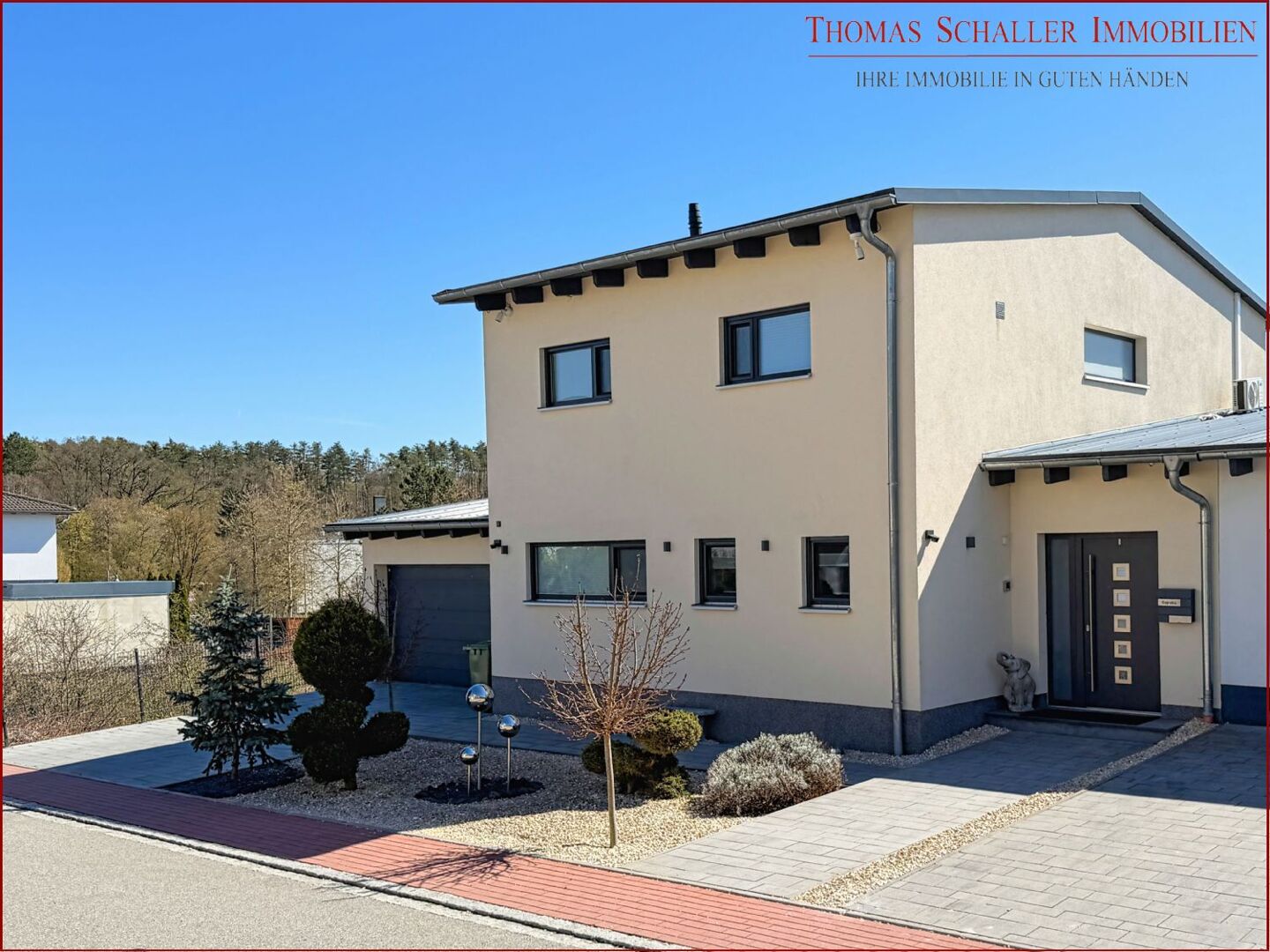 Top Modernes Familienhaus mit Smarthome, Solar, Starlink, Wallbox und Weitblick über Burglengenf.