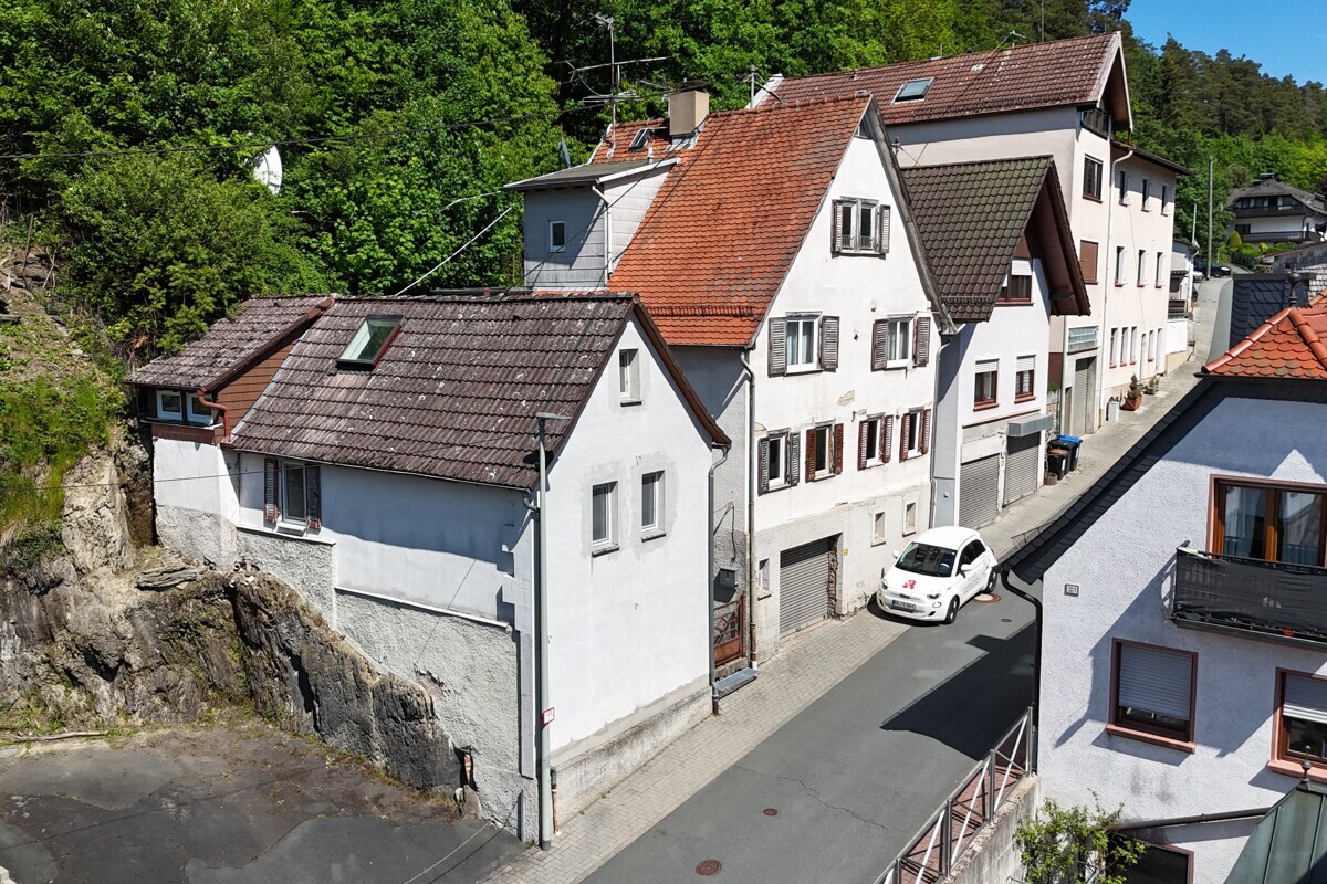 Ihr Deal: 3 Häuschen, 3 Garagen, bis zu 5 WE, davon nur 2 vermietet