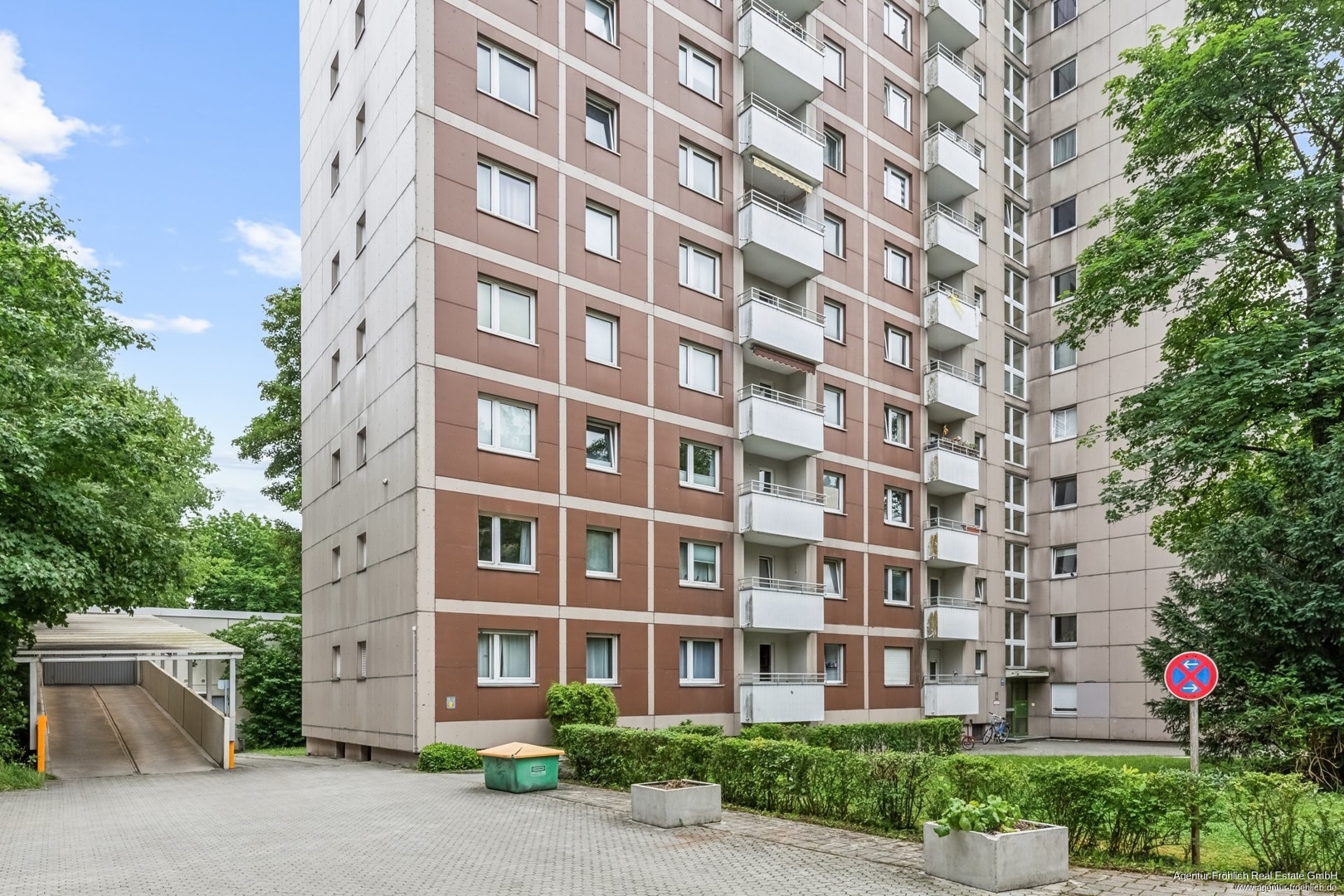Kapitalanlage in Bestlage: Vermietete 3-Zimmer-Wohnung mit Grünblick in der Parkstadt Bogenhausen
