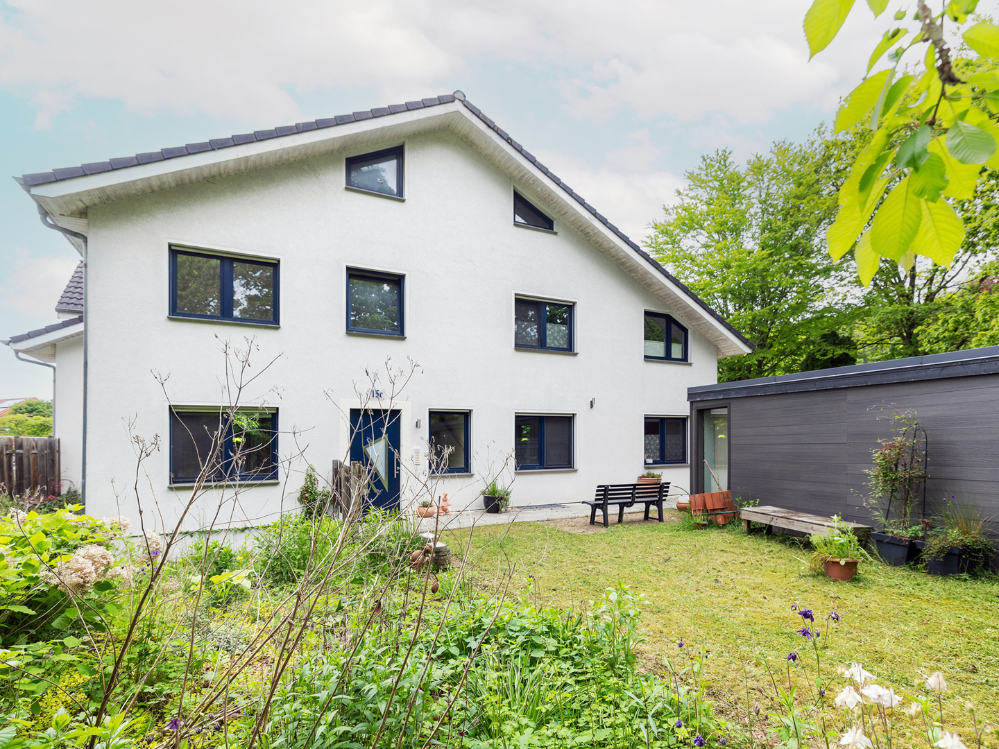 Platz für Ideen - Großzügiges Zweifamilienhaus mit Apartment in zentraler Lage von Bad Iburg
