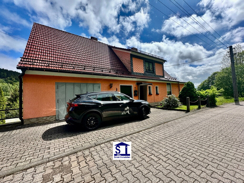 Ein Zuhause mit Platz für Familie, Leben und gemeinsame Momente
Großzügiges Wohnen zur Miete in ruhiger Lage von Hohleborn bei Floh-Seligenthal