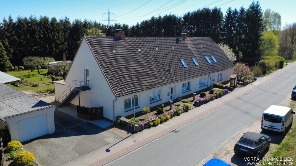 Mehrfamilienhaus mit großem Grundstück nahe der Landeshauptstadt Schwerin