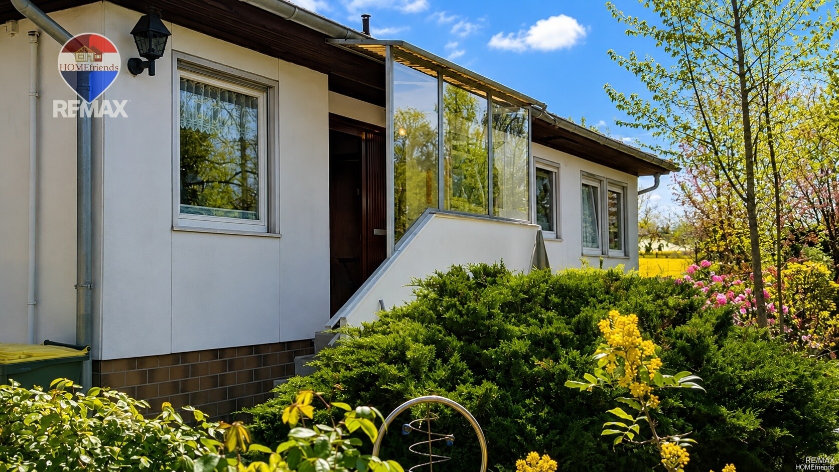 Einfamilienhaus in Berlin-Lichtenrade mit Vollkeller, Garage, 5 Zimmer| 596 m² Grundstück |Kamin & Garten!