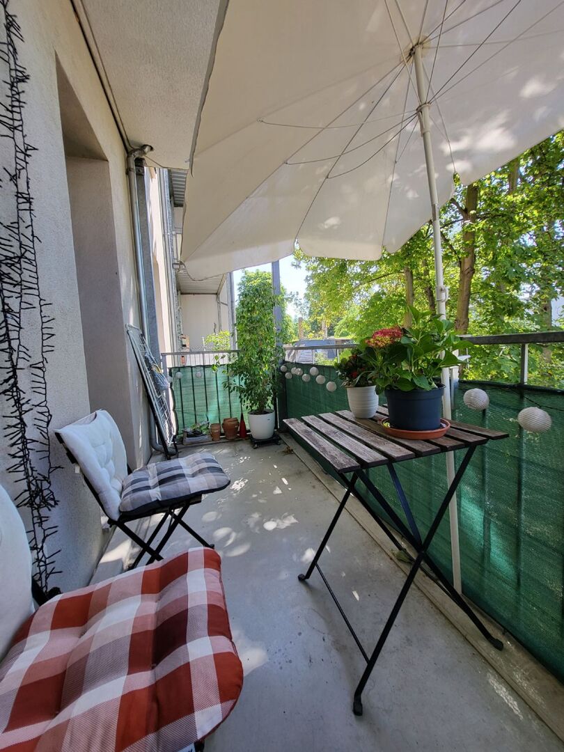 wunderschöne 3 Raum Wohnung mit Süd-Balkon-u. Blick in den Gemeinschaftsgarten