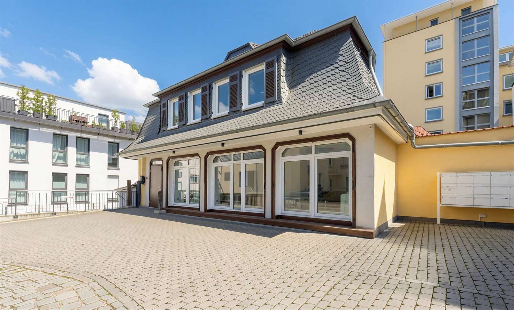 Repräsentative Bürovilla in der Südanlage