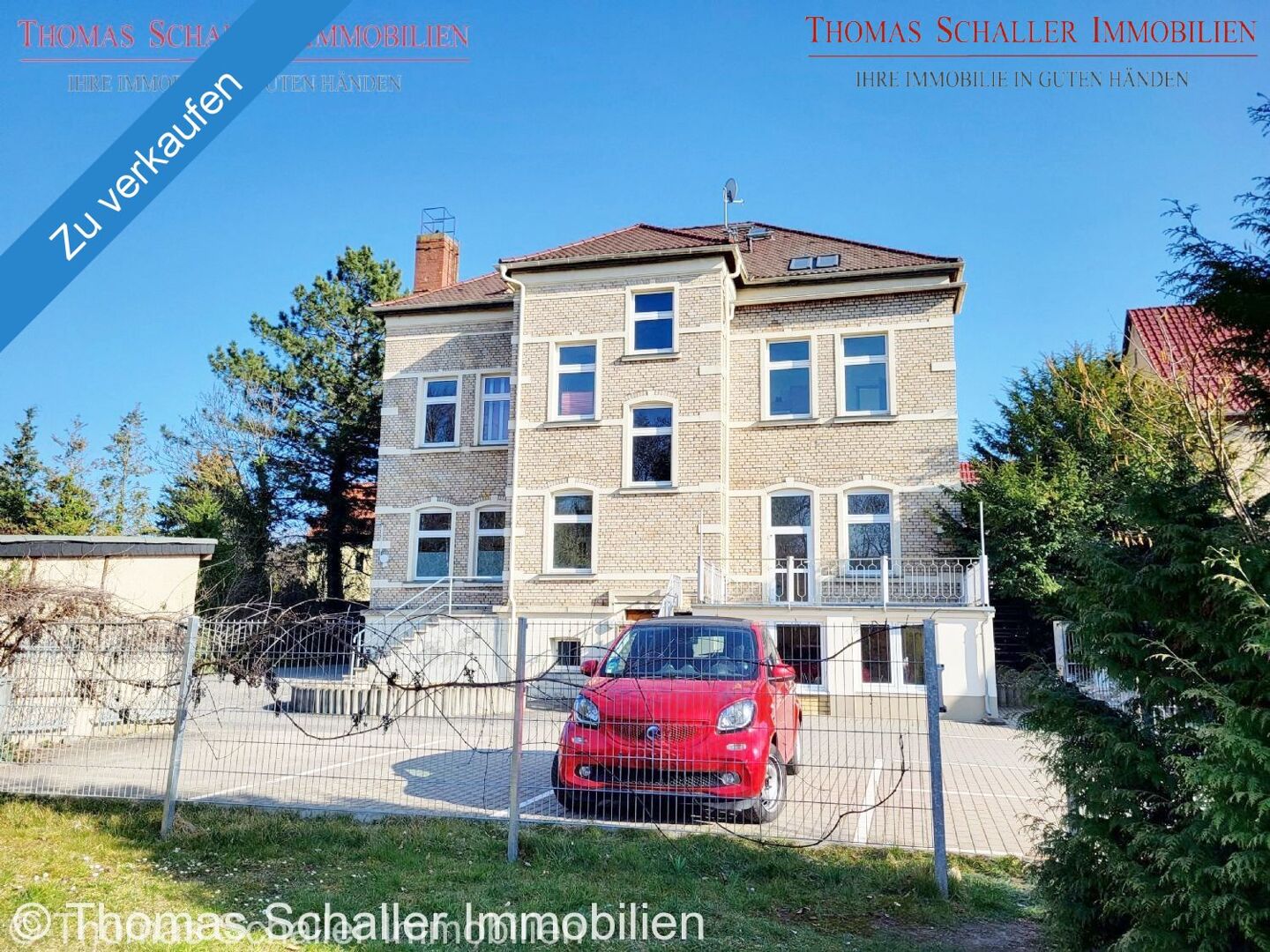 Repräsentatives Wohn-und Geschäfts (Ärzte)- Haus mit ausreichend Parkplätzen und Garten mit Pool