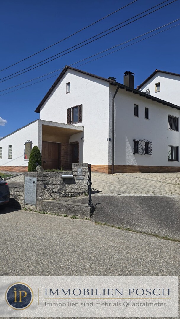 Renoviertes Einfamilienhaus in toller Lage – ideal für Familien mit großem Garten und Garage