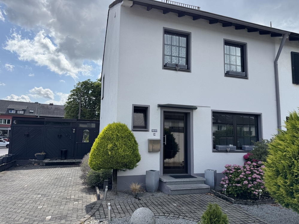 Ansprechendes, gepflegtes Reihenendhaus mit Garten auf 468 m² Grundstück in Saarlouis-Beaumaris