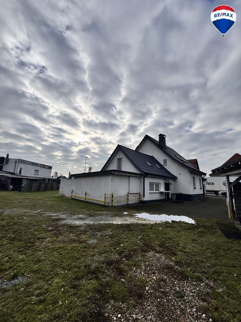 Mehrfamilienhaus als Hotel/ Pension in verkehrsgünstiger Lage von Gütersloh zu verkaufen!