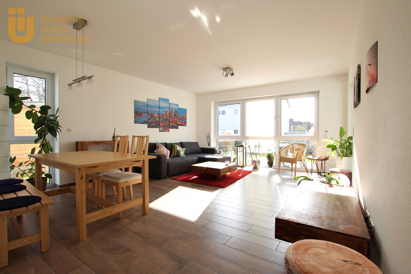 Barrierefrei und teilmöbliert - Helle 2 Zimmerwohnung mit Garten und Stellplatz in Dudenhofen