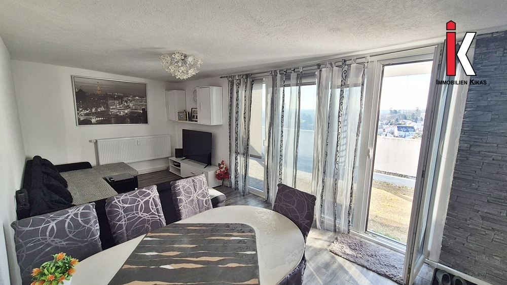 Einmalige 3-Zimmerwohnung mit Weitblick!
Penthousewohnung in Sindelfingen