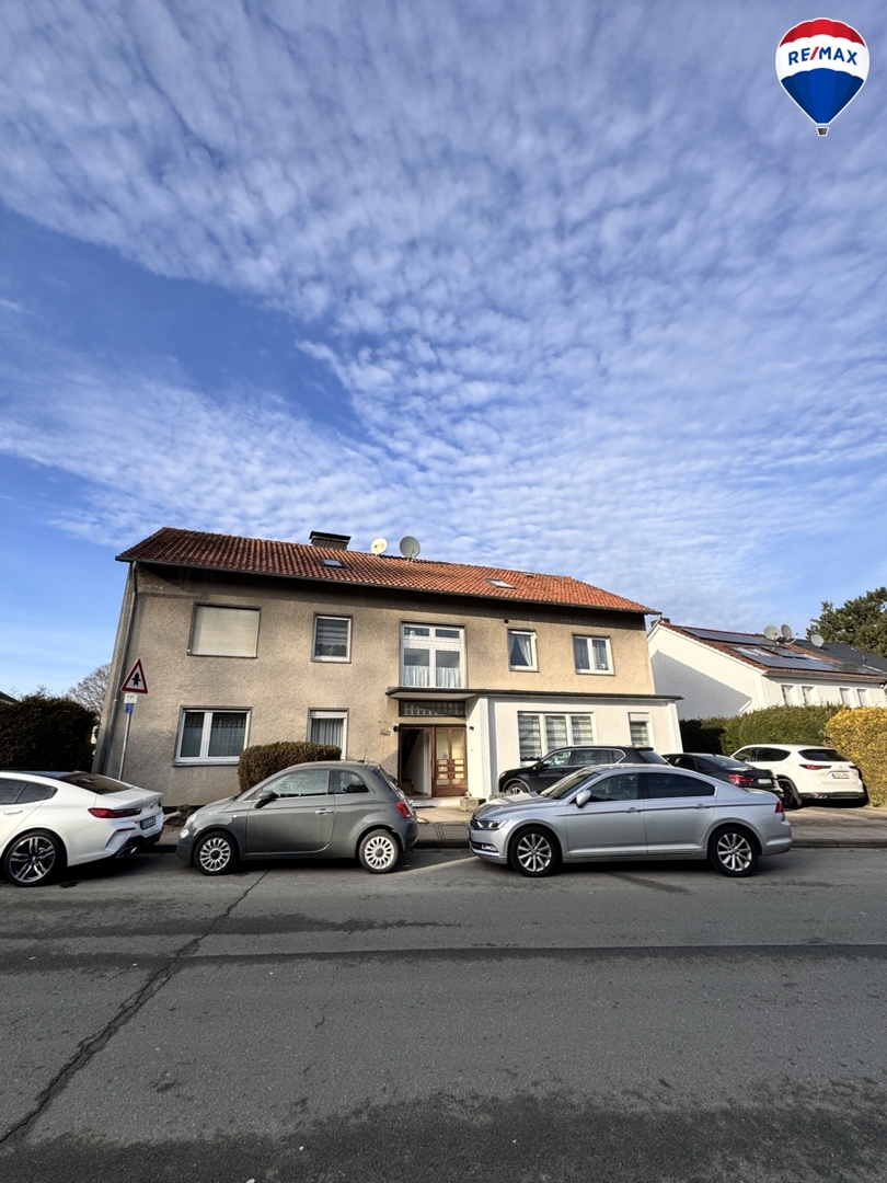 Großzügiges Mehrfamilienhaus mit drei Wohneinheiten und Entwicklungspotenzial in gefragter Lage!