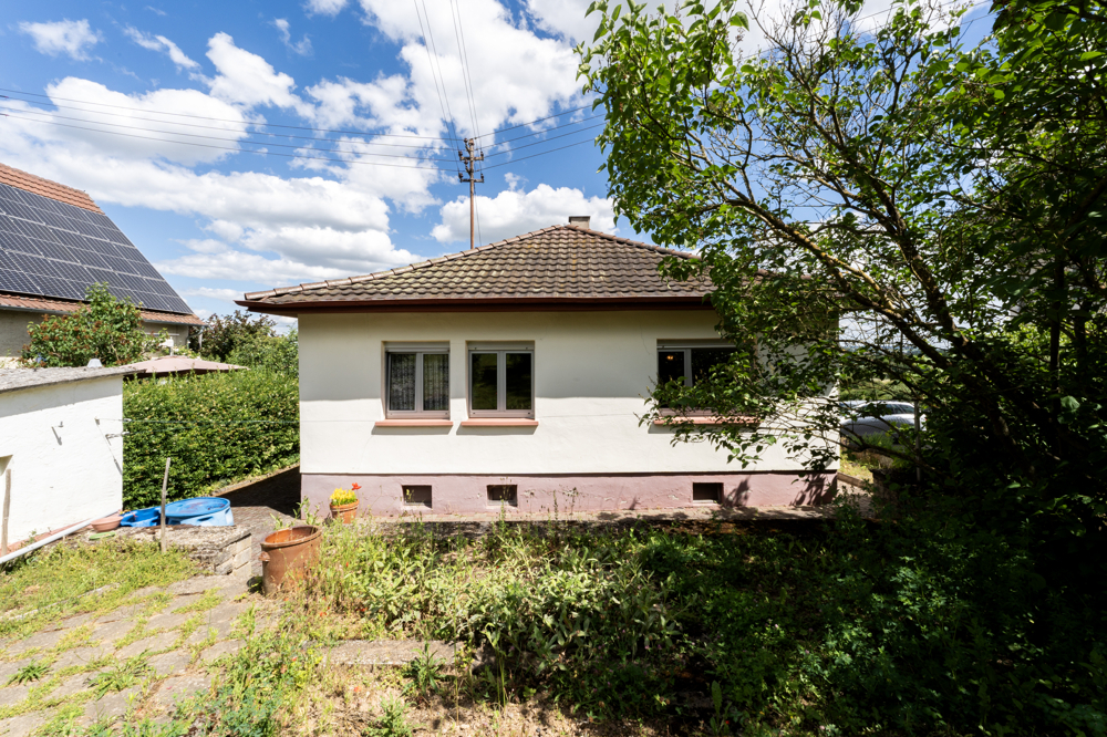 Gemütlicher kleiner Bungalow oder Neugestaltung in Münster-Sarmsheim