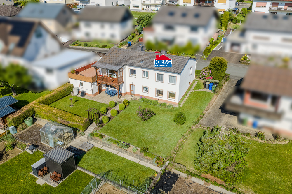 ++ KRAG Immobilien ++ Viel Platz für große Familien mit Garten und zwei Wohnebenen ++