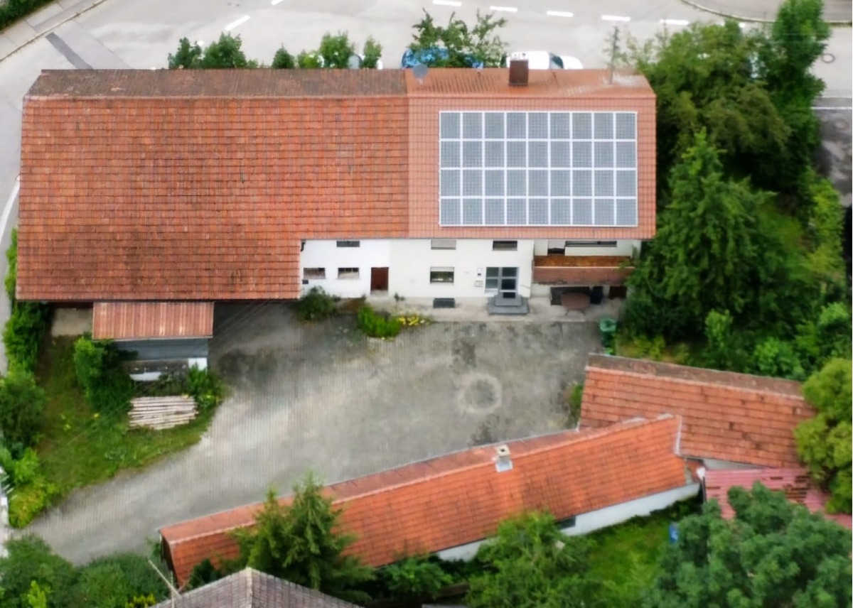 Bauernhof mit Baugenehmigung für Reihenhauszeile (3)