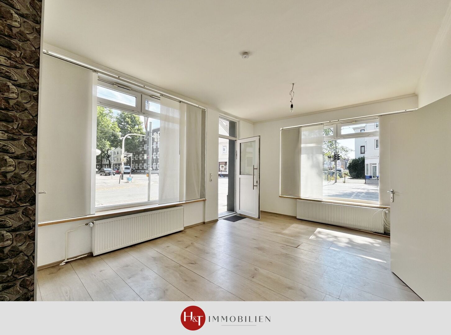Neustadt – flexibel wohnen mit Gewerbe und großer Garage!