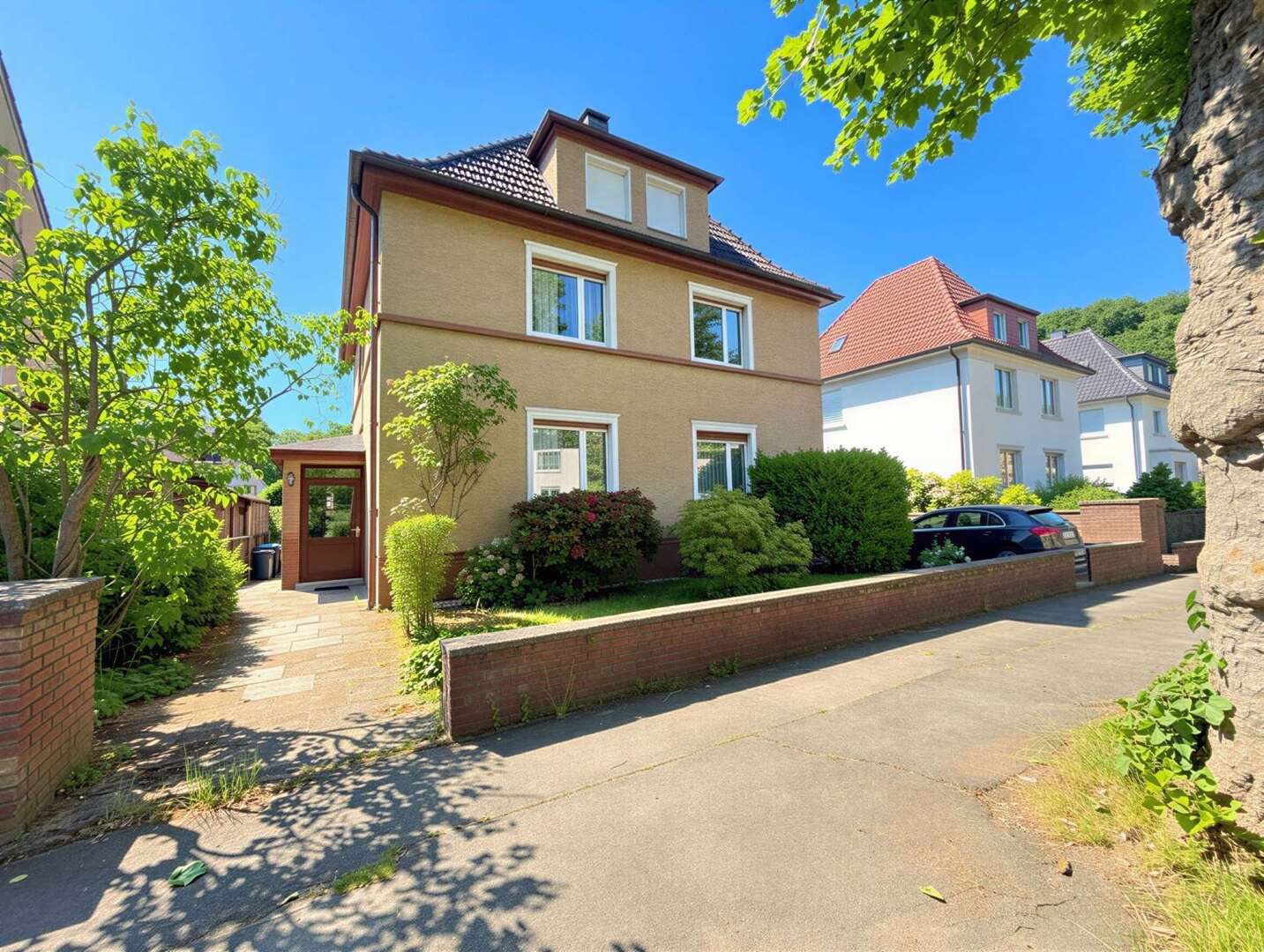 Freistehendes Mehrgenerationenhaus