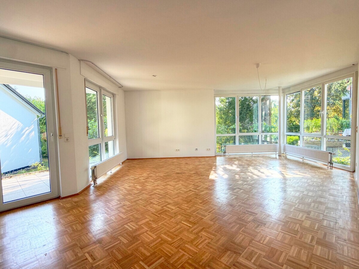 3-Zimmer-Erdgeschosswohnung mit zwei Terrassen im Grünen